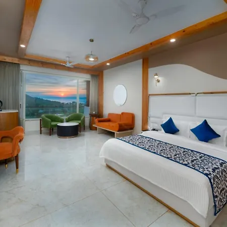 Hotel Grand Continent Morjim